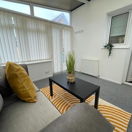 Ferguson House Villa แอร์ดรี ภายนอก รูปภาพ