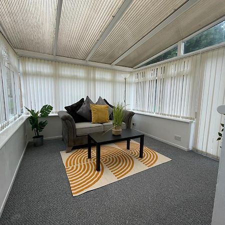 Ferguson House Villa แอร์ดรี ภายนอก รูปภาพ