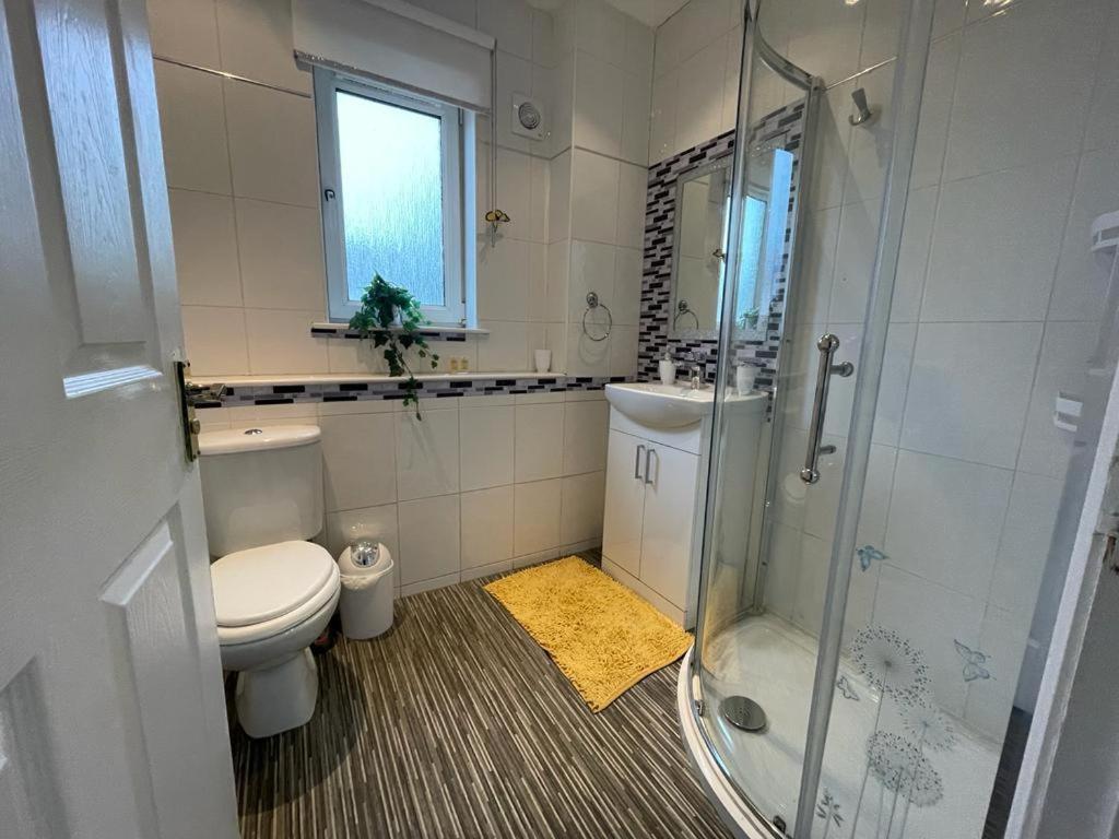 Ferguson House Villa แอร์ดรี ภายนอก รูปภาพ