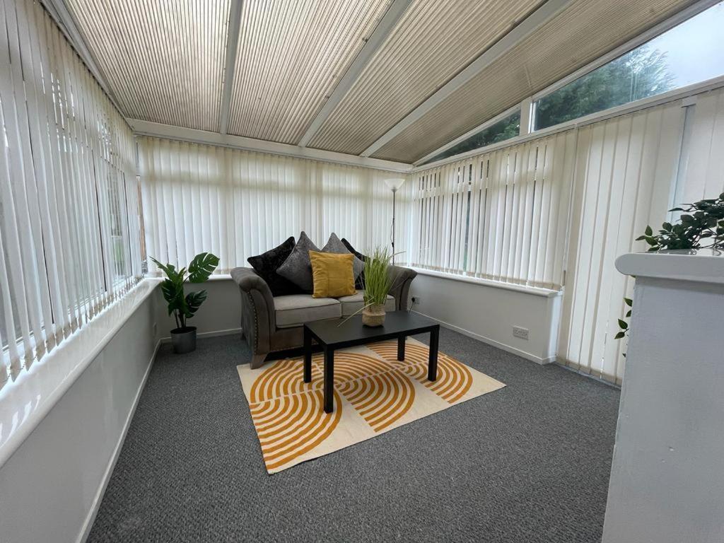 Ferguson House Villa แอร์ดรี ภายนอก รูปภาพ